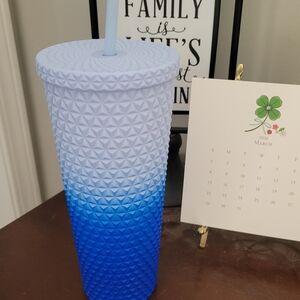NEW! 9" BLUE OMBRE TEXTURED WITH LID & STRAW
